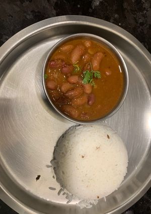A picture of Rajma Chawal.