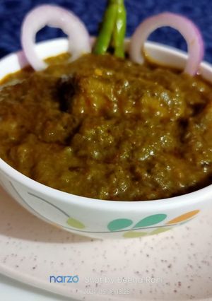 पीसे हुए पालक और आलू की सब्जी (pise huye palak aur aloo ki sabzi recipe in Hindi) रेसिपी मुख्य फोटो
