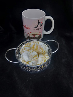 صورة لوصفة غريبة بالكوك والسميدة