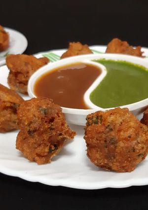 सिंघाड़ा आटा की पकोड़ी (singhara aata ki pakori recipe in hindi) रेसिपी मुख्य फोटो