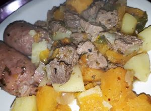 Una foto de Chorizos a la cacerola
