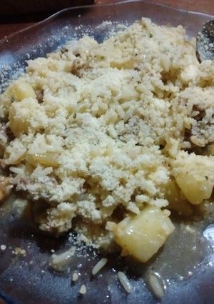 Una foto de Arroz blanco con salteadito de chancho