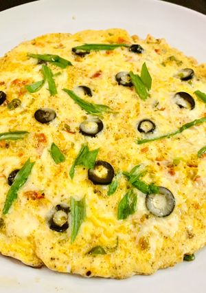A picture of Omelette Pizza.