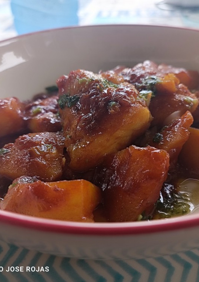 Una foto de Cazuelita de merluza y langostinos