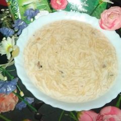 A picture of Sheer khurma.