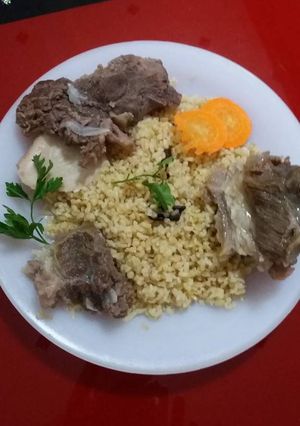 صورة لوصفة لحمة رأس مع البرغل
