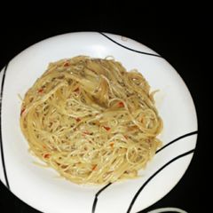 Simple spaghetti A picture of Simple spaghetti.