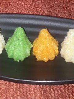 तिरंगी मोदक (tiranga modak recipe in marathi) रेसिपी चे मुख्य फोटो