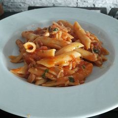 A picture of Bacon pasta.