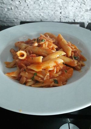 A picture of Bacon pasta.