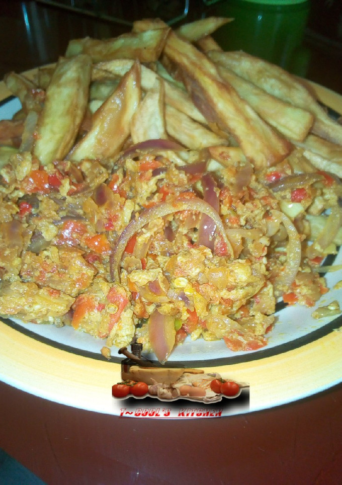 A picture of Fried Sweet potatoes with egg source.