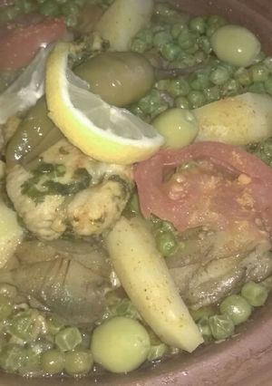 صورة لوصفة طاجين لحوت بجلبانة ولقرنون(القرنيع)