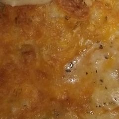 A picture of Cheesy chicken breasts.