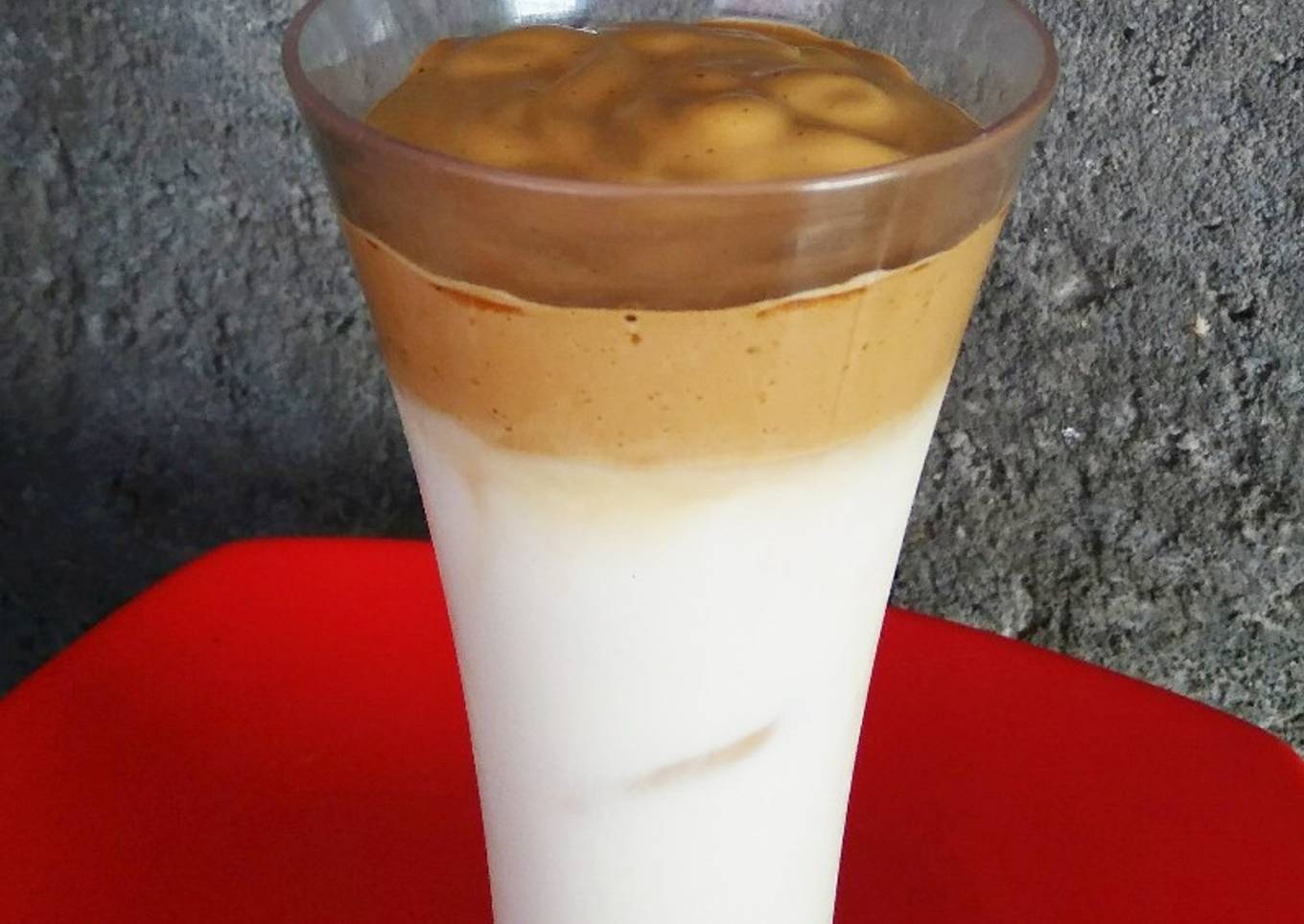 Dalgona coffee