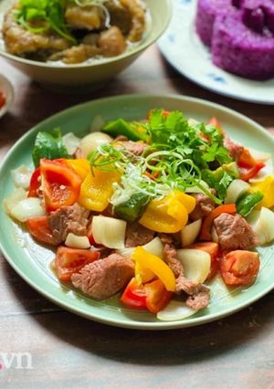 A picture of Shaking Beef (Bò Lúc Lắc).