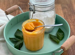 Una foto de Lemon curd o crema de limón keto sin lácteos