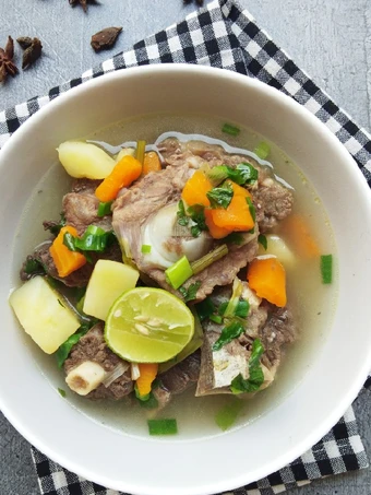 Langkah Mudah untuk Menyiapkan Resep 39. Sup Iga Sapi yang Lezat