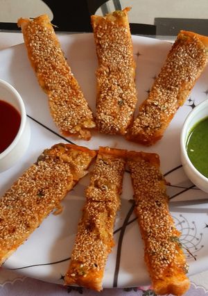 A picture of Sesame potato toast.