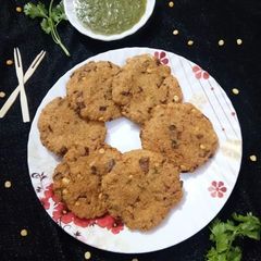 A picture of Chana Dal Vada.
