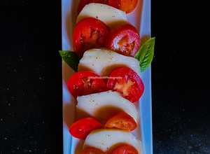 A picture of Caprese Salad.