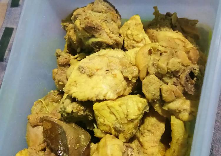 Resep Ayam ungkep bumbu kuning, Enak Banget