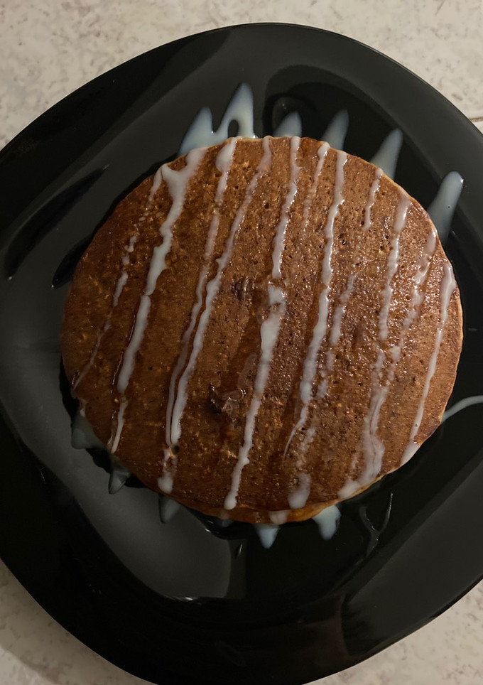 Una foto de Hot cakes de proteína de chocolate con avena y plátano