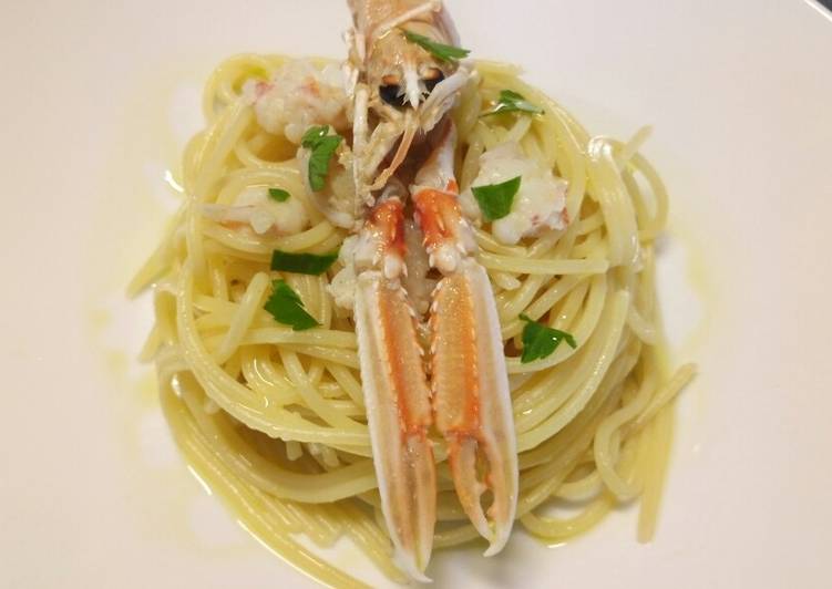 Spaghetti aglio olio e peperoncino with a twist