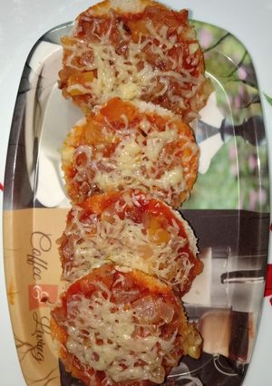 A picture of Bread pizza.