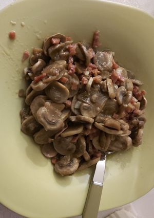 Una foto de Champiñones con jamón
