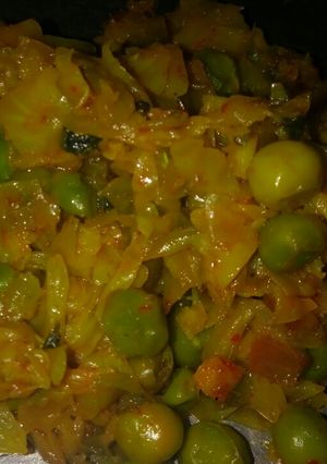 A picture of Bandh Gobi sabzi.