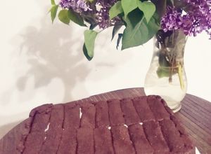 Foto di Semifreddo con pavesini al cacao e yogurt