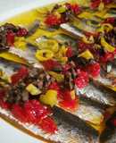 Sardinas marinadas, y mermelada de piquillos