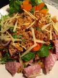 ข้าวคลุกแหนมทอด