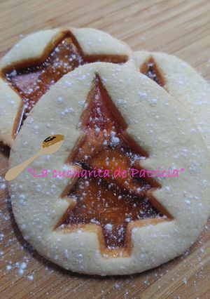 Una foto de Galletas de jengibre navideñas con cristalitos