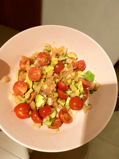 Una foto de Ensalada de salmón