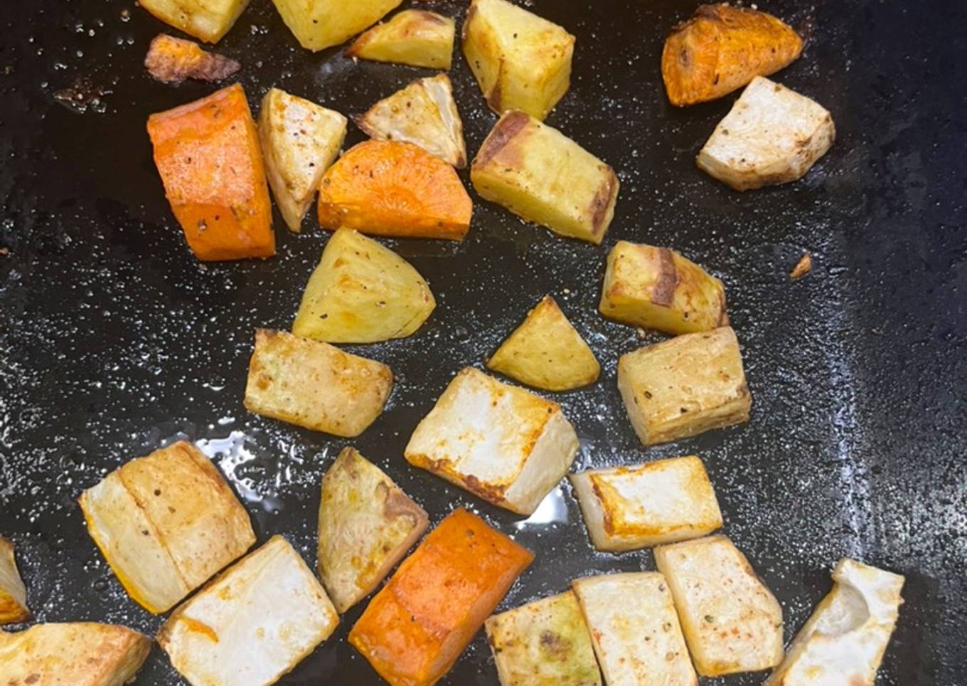 Roasted root veggies (celeriac, potato and carrots)