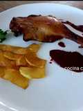 Confit de pato en salsa de arándanos