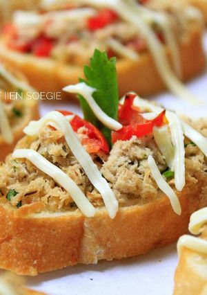Foto resep Tomato & Tuna Bruschetta