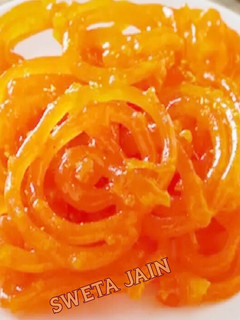 जलेबी(Jalebi recipe in Hindi) रेसिपी मुख्य फोटो