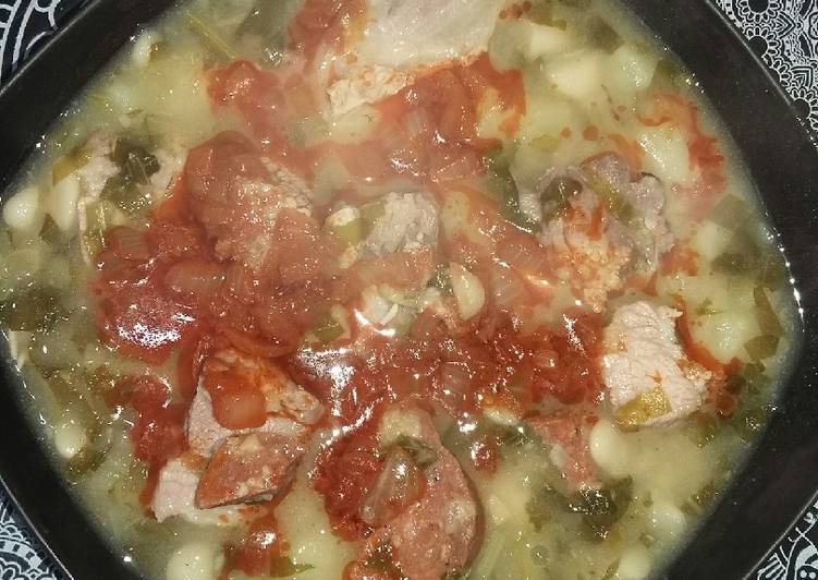 Caldo gallego