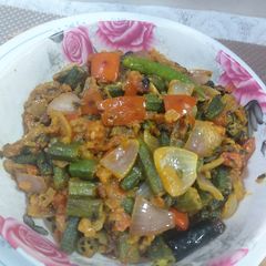 A picture of Bhindi do pyaza.