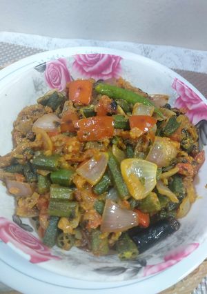 A picture of Bhindi do pyaza.