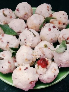 அரிசி ரவை கார கொழுக்கட்டை.. (Arisi ravai kaara kolukattai recipe in tamil) செய்முறை முக்கிய புகைப்படம்