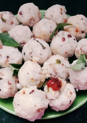 அரிசி ரவை கார கொழுக்கட்டை.. (Arisi ravai kaara kolukattai recipe in tamil) செய்முறை முக்கிய புகைப்படம்