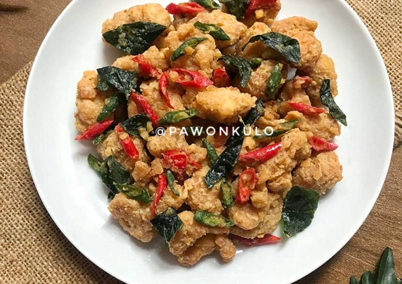Ayam Telur Asin