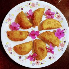 A picture of Coconut Gujia.