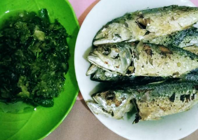 Cara Buat Ikan kembung sate X sambel cabe ijo Enak Terbaru