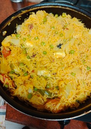 वेज पुलाव (veg pulao recipe in Hindi) रेसिपी मुख्य फोटो