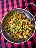 शलगम और मटर की सूखी सब्ज़ी(shalgum aur matar ki sukhi sabzi recipe in hindi)