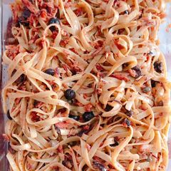 A picture of Tuyo Pasta.